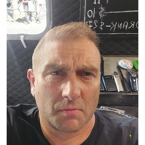 Bij kapper