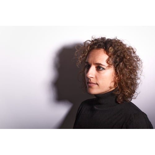 Sarah zijkant