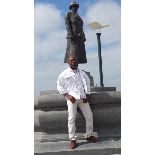 Lynell Neale