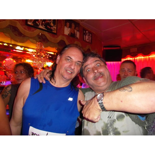 twee feestneuzen