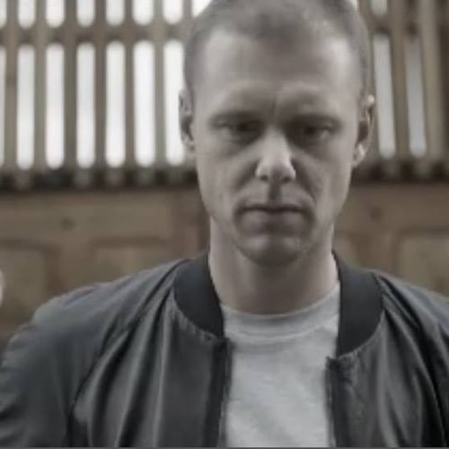 Official Music Video Armin van Buuren & Kensington `Heading Up High`